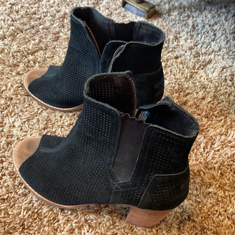 TOMS Black heel boots